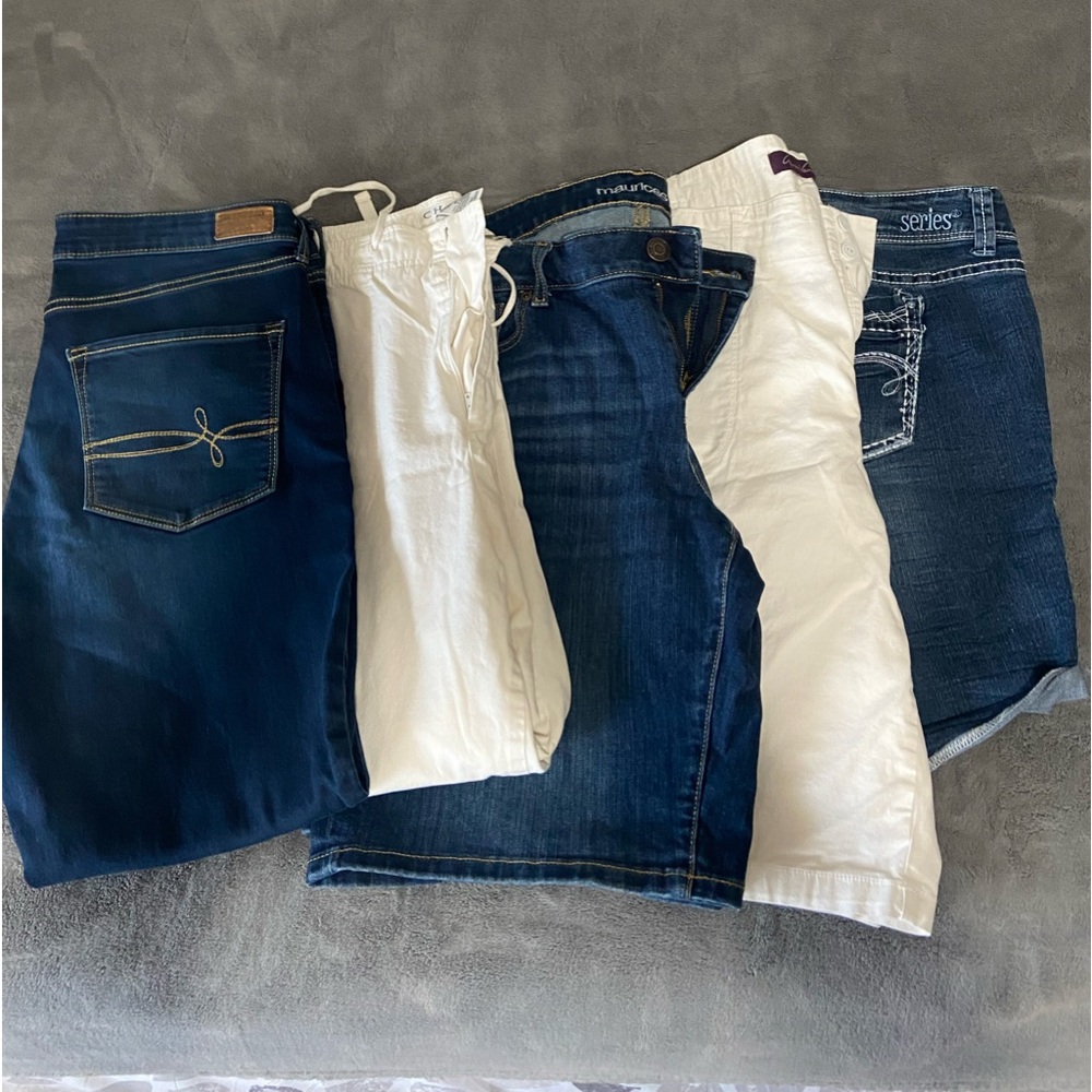 Lot of women’s size 16 asst. pants/shorts